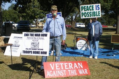 Gold Star father for peace: Warren Henthorn, whose son Jeffrey died in Iraq, speaks at anti-war rally in Oklahoma City.