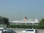 QE2 in Dubai