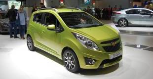 succes. Chevrolet Spark er blevet et hit fra starten i Danmark. De fleste kunder valgte den 'dyre' version til 107.000 kroner.