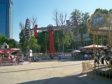 Kamikaze - Amusement Park - Fun Fair - Lunapark - Kucukciftlik, Macka, Istanbul.