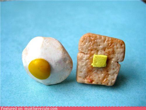 cute kawaii stuff - Egg and Toast Breakfast Earrings