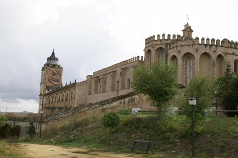 Monastery of San Isidoro del Campo, Seville has a hot-summer Mediterranean climate (Koppen climate classification Csa),[9] with Semi-arid climate (BSh) influences.