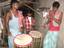 INDIA-DRUMER-REPAIR-DRUM