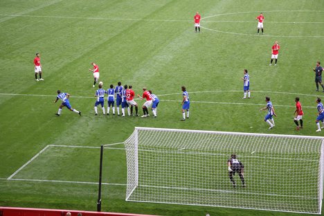 Image:OGS Testimonial Solskjær in action 20080802-1