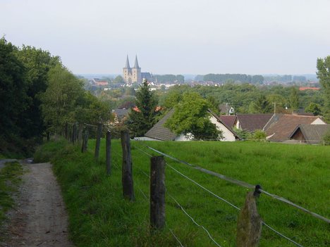 Xanten (German pronunciation: [ˈksantən], Lower Franconian Santen) is a historic town in the North Rhine-Westphalia state of Germany, located in the district of Wesel.