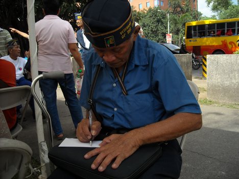 Filipino WWII Veteran - Elderly - Senior Citizen - Writing