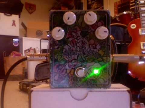 FuzzHugger ALGAL BLOOM fuzz pedal