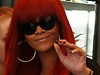 rihanna thumb 2