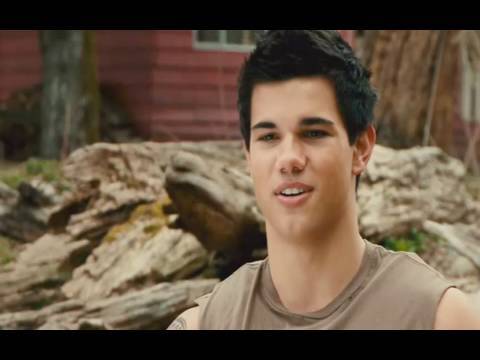 Official New Moon Trailer 2: Meet Jacob Black