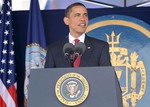 President Barack Obama delivers the commencement