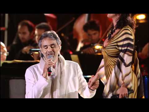 Andrea Bocelli & Laura Pausini - Dare To Live * HD * (Vivere Live In Tuscany 2008)