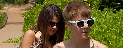 (L-R) Selena Gomez and Justin Bieber (Spalsh News)