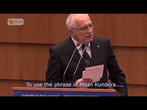 Czech President Klaus speaks at the European Parliament