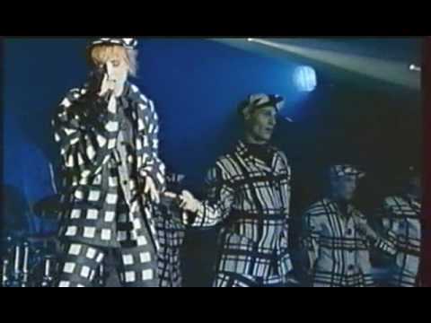 8. Sans Contrefaçon - Mylène Farmer (En Concert 89)