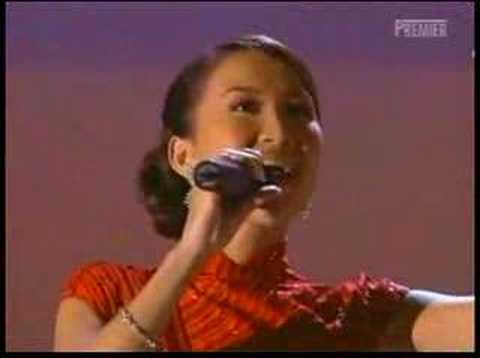 sexy COCO Lee performed in Oscar in 2001