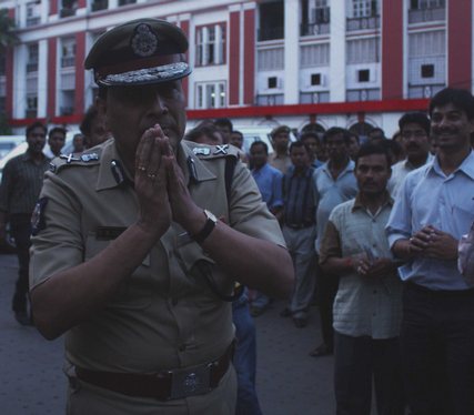 INDIA-KOLKATA-POLICE-COMMISSIONER-GAUTOM-MOHAN-CHAKRABORTY-AFTER-RETURN-HOMEIndia Kolkata Police Commissioner Gautom Mohan Chakraborty return Home at Lalbazar in Kolkata in Eastern India ------ WN/BHASKAR MALLICK