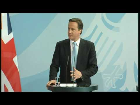 Cameron addresses Berlin news conference