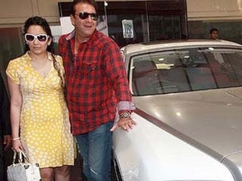 Sanjay Dutt gifts Rolls Royce Ghost Luxury car to Maanyata