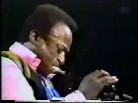 Miles Davis - Bitches Brew 1969 Live Performance