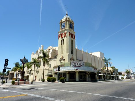 The Fox Theater. Bakersfield has been a stop for the Ben Hogan Tour and Nike Tour. It also hosts PGA Tour qualifying events and NCAA Division II regionals and tournaments.