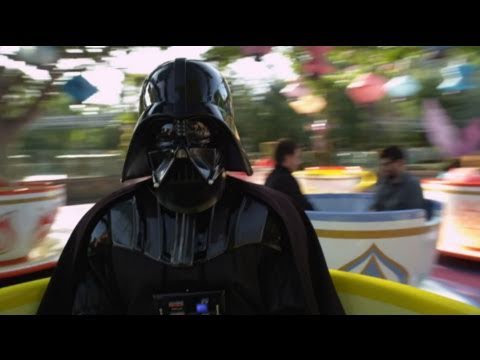 Star Tours: Darth Vader goes to Disneyland