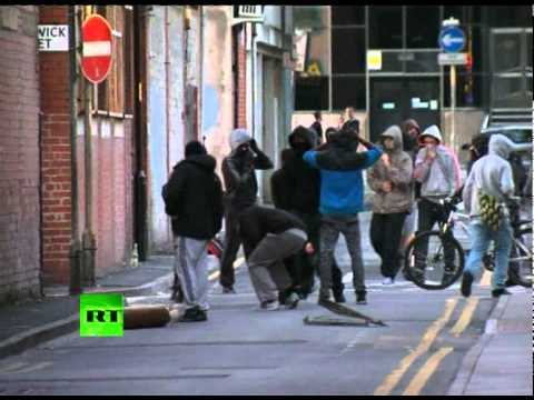 Manchester Riots: Video of shops looted as violence spreads beyond London