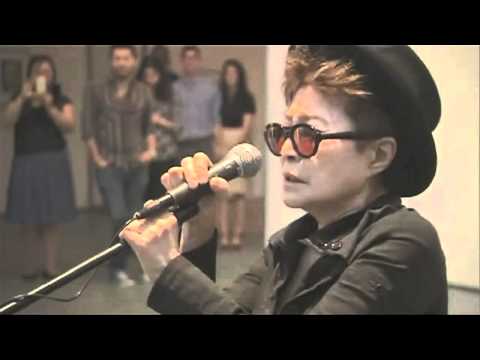 Yoko Ono Screaming Song Live at Art Show! (Original)