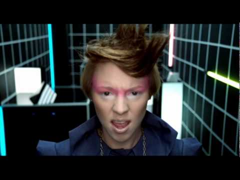 La Roux - Bulletproof