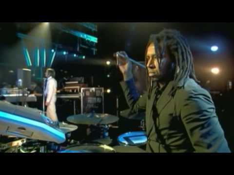 AIR - Kelly Watch The Stars (Live in France, 2007)