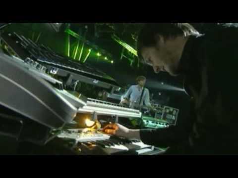 AIR - La Femme D'Argent (Live in France, 2007)