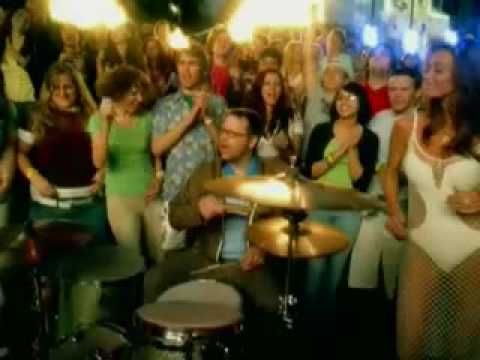 Weezer - Beverly Hills