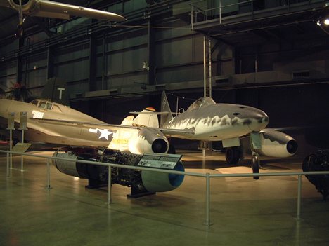 Me 262A and its Junkers Jumo 004 turbojet engine (Yellow 5) ,USA.