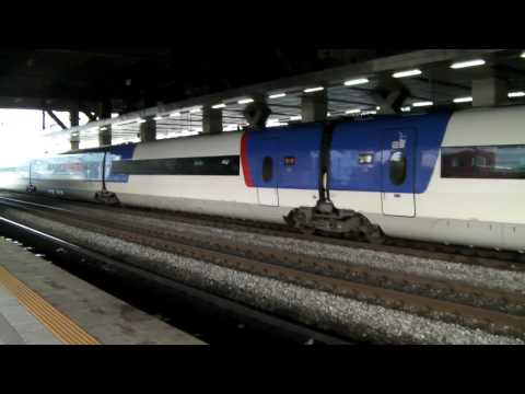 Korean Trains..NOORIRO and KTX II at YongSan Station