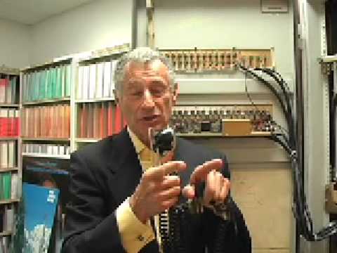 UCLA's Leonard Kleinrock displays Internet's first router