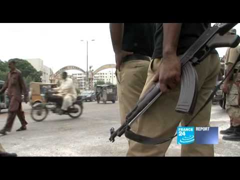 Pakistan: Karachi's gang war