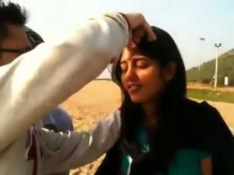 Funny Coin Prank on a Hot & Cute Indian Girl at beach by some boys