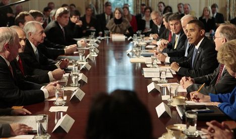 President Barack Obama meets with a bipartisan group of governors in the State Dining Room of the White House in Washington, Wednesday, Feb. 3, 2010, to discuss energy policy. Governors pictured, from left: Tennessee Gov. Phil Bredesen; Maine Gov. John Baldacci; Kentucky Gov. Steve Beshear; Montana Gov. Brian Schweitzer (obscured); Wyoming Gov. Dave Freudenthal (obscured). From right to left: Washington Gov. Christine Gregoire; Vermont Gov. Jim Douglas; West Virginia Gov. Joe Manchin; Alabama Go