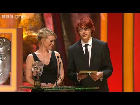 Charlie McDonnell presents BAFTA to The Inbetweeners - British Academy Television Awards 2010 - BBC