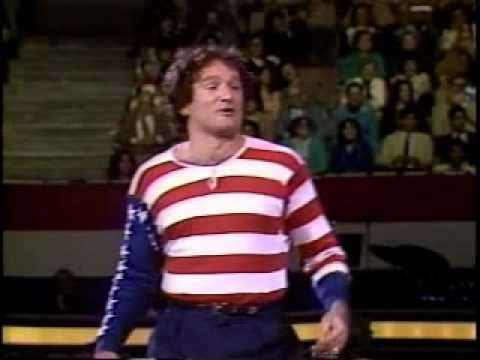 Robin Williams as the American Flag