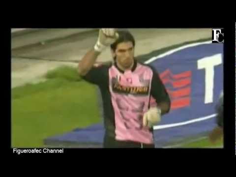 Gianluigi Buffon - El Mejor Portero Del Mundo