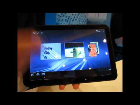 CES 2011: Motorola Xoom tablet (hands-on)