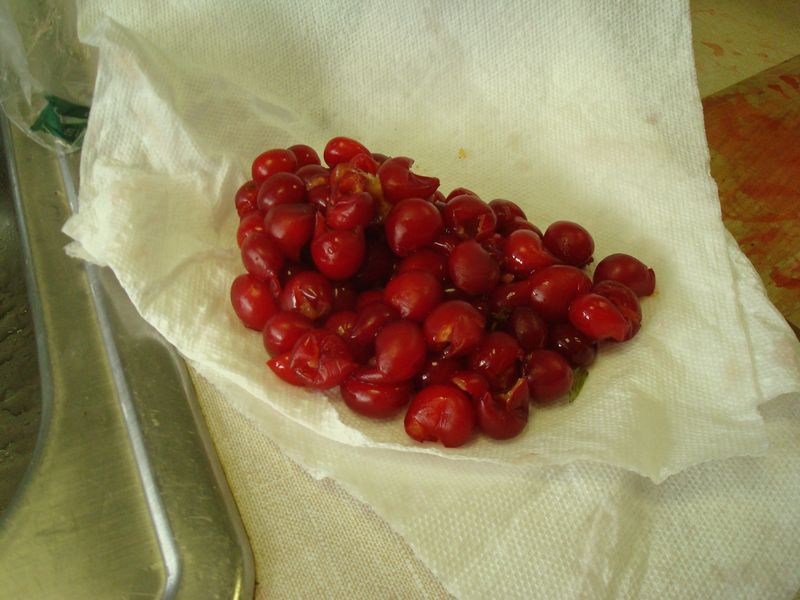 Canning strawb jam 3