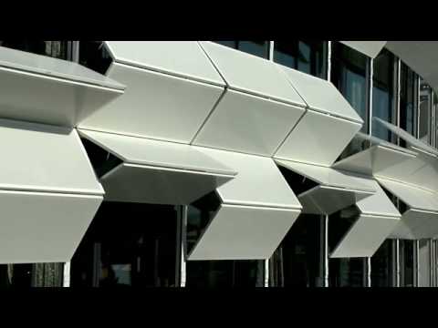 Dynamic facade 