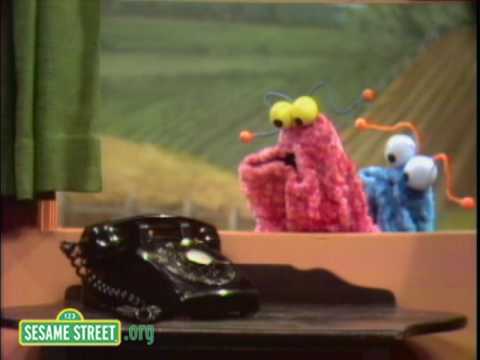 Sesame Street: Martians Telephone