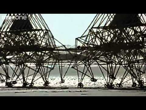 Theo Jansen's Strandbeests - Wallace & Gromit's World of Invention Episode 1 Preview - BBC One