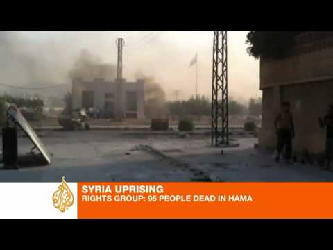 'Scores dead' as Syrian tanks storm Hama