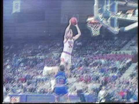 NBA Dunk - Tom Chambers vs. Knicks