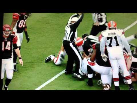 Jerome Simpson of the Cincinnati Bengals fake flops like a