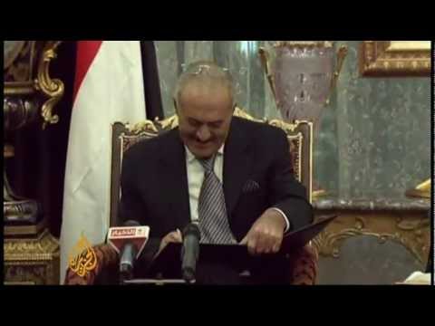 Yemen's Saleh agrees to transfer power