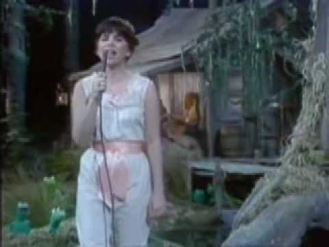 Linda Ronstadt & Muppets - BLUE BAYOU